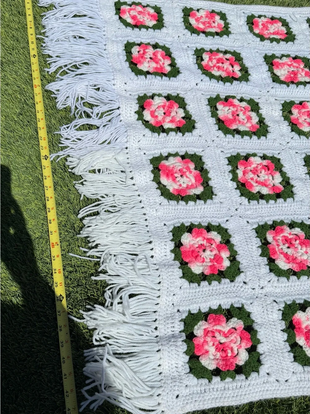 Crochet 3D Pink & White Flower Rose Throw Blanket Granny Afghan Cottage ~44x64